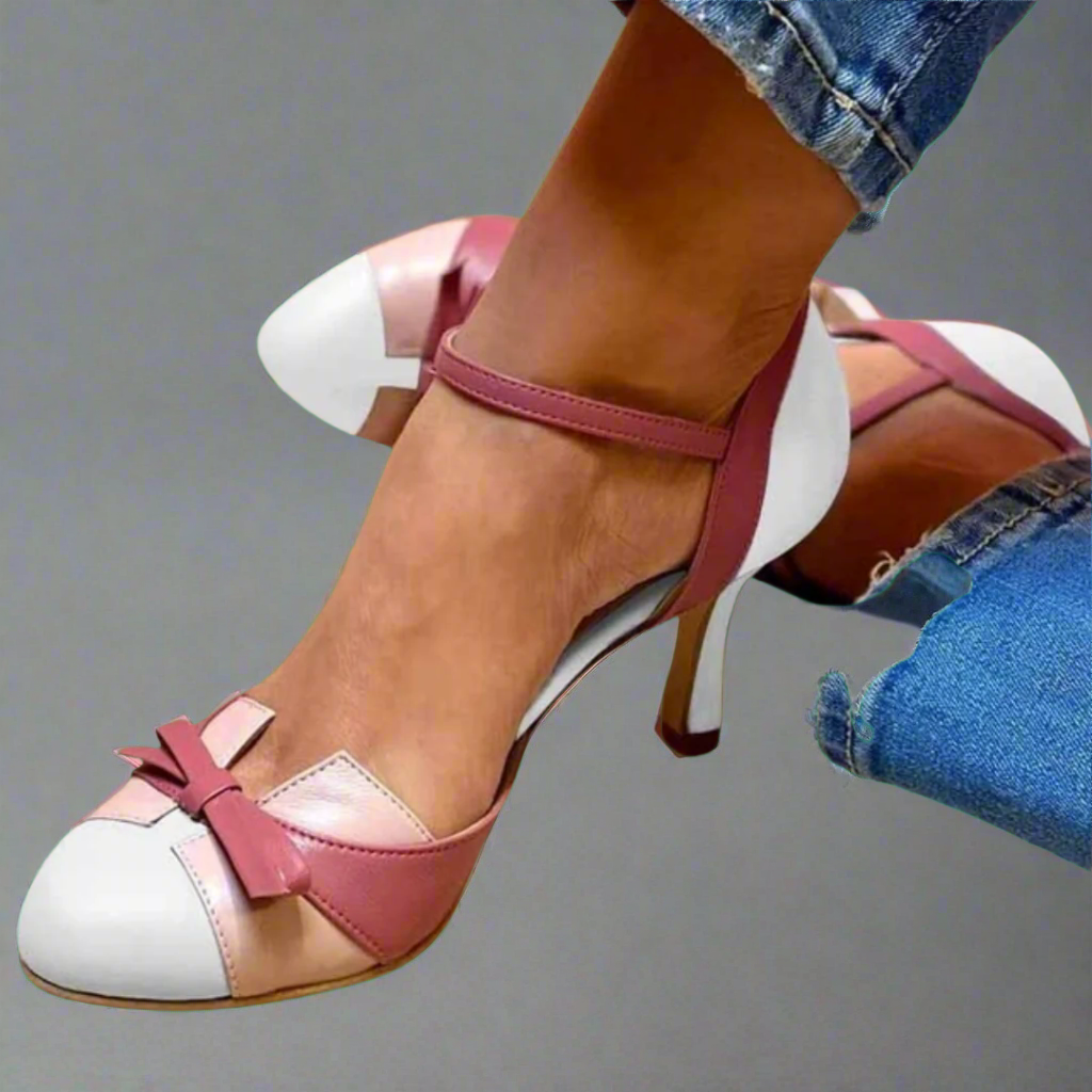 Lucinda™ | Zapatos de salón color block con lazo decorativo