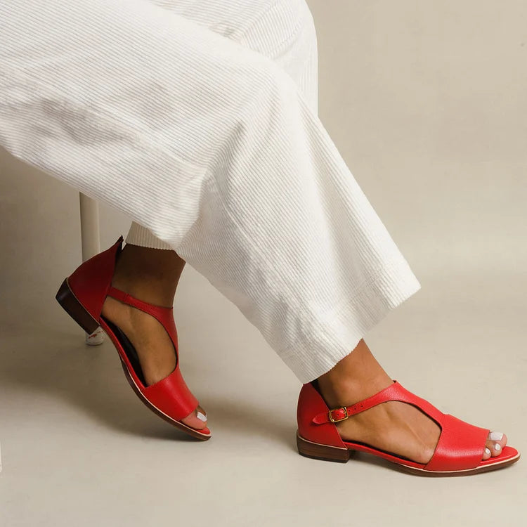 ALBINA | ELEGANTES SANDALIAS PLANAS ABIERTAS CON CORREA PARA UN LOOK SOFISTICADO