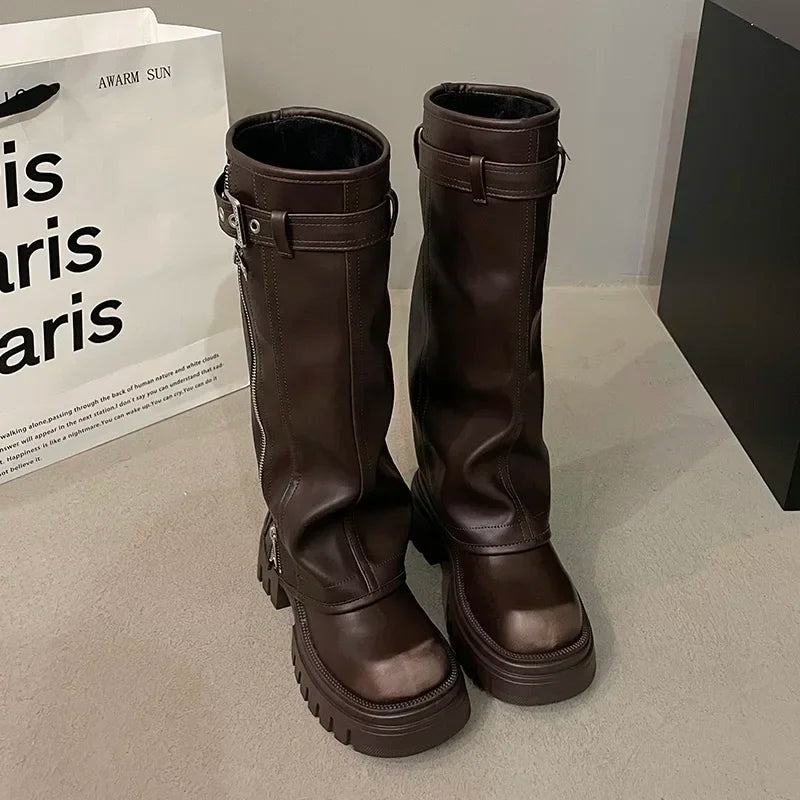 BOTAS MIKASA