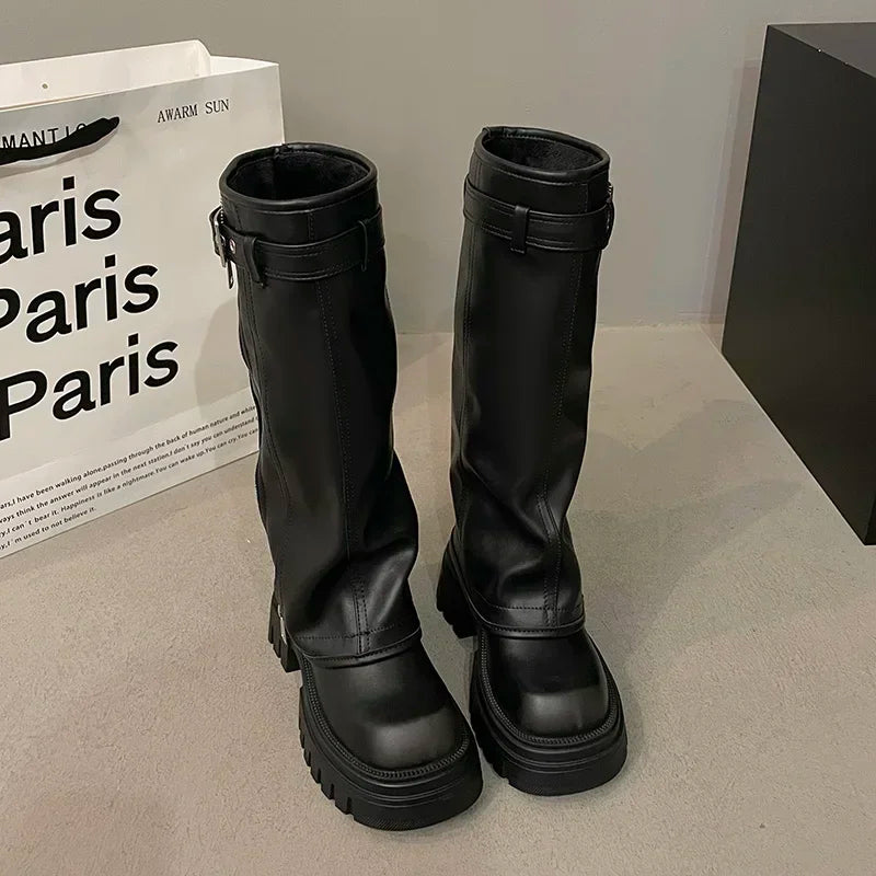 BOTAS MIKASA