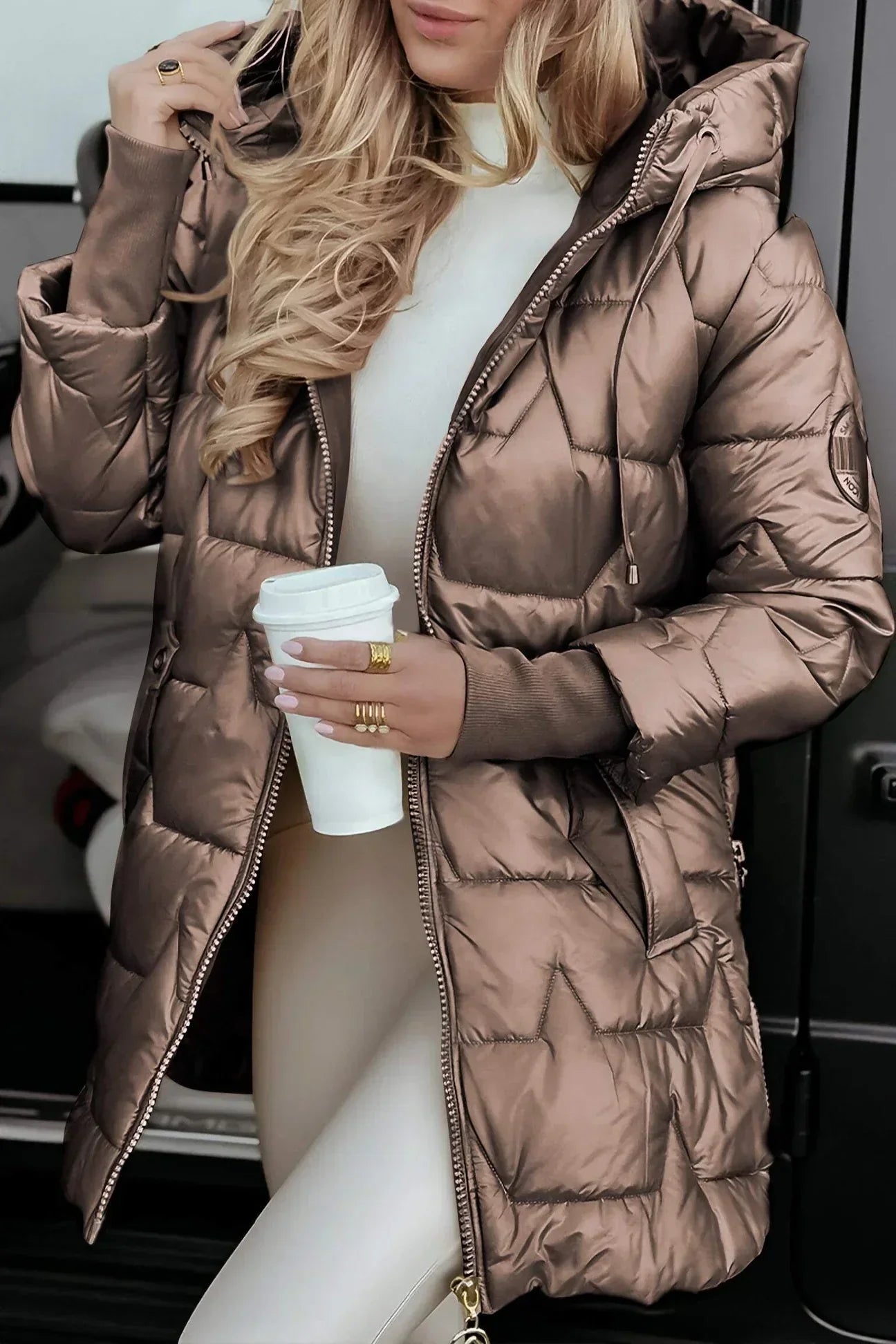 ABRIGO INVERNAL NAYA™ | ELEGANCIA ACOLCHADA CON CAPUCHA PROTECTORA