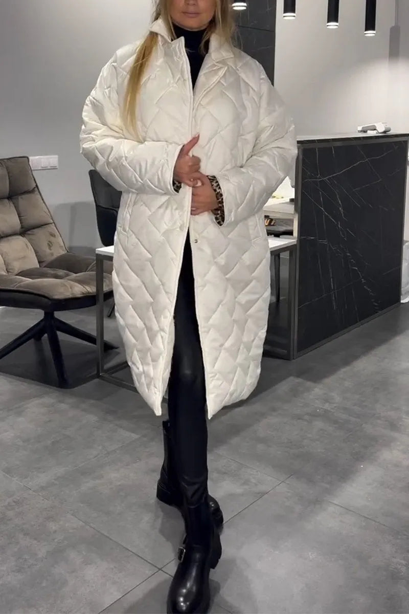 ALESSIA – ABRIGO REVERSIBLE CON FORRO DE LEOPARDO Y CORTE ENTALLADO