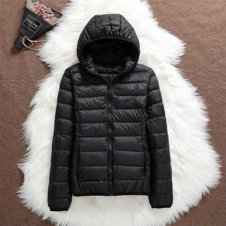 CHAQUETA ULTRA LIGERA CON CAPUCHA