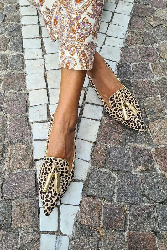 LEOPOLDINE | ELEGANTES MOCASINES EN PUNTA CON BORLAS PARA UN LOOK SOFISTICADO