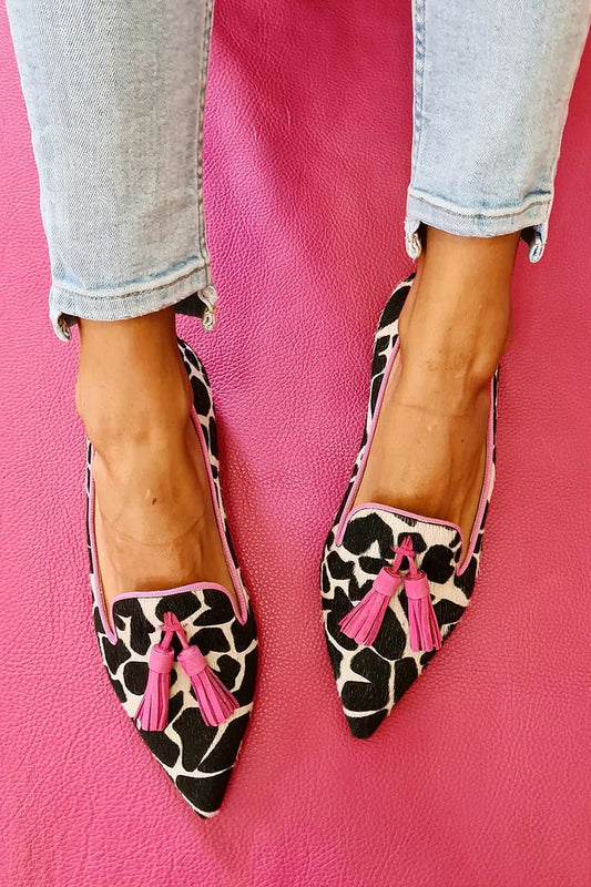 VALERIA | ELEGANTES MOCASINES CON PUNTA ESTILIZADA Y DETALLES DECORATIVOS DE BORLAS