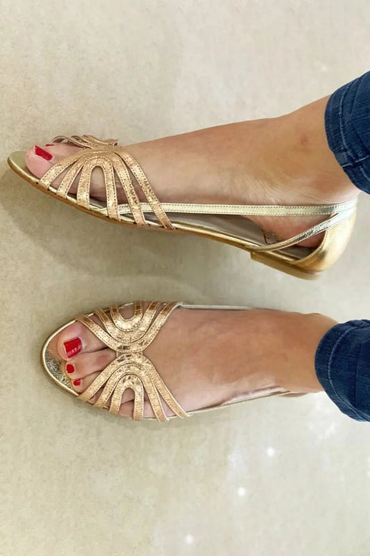 ALBERTA | SANDALIA SLINGBACK CON DETALLES CALADOS ELEGANTE Y CÓMODA