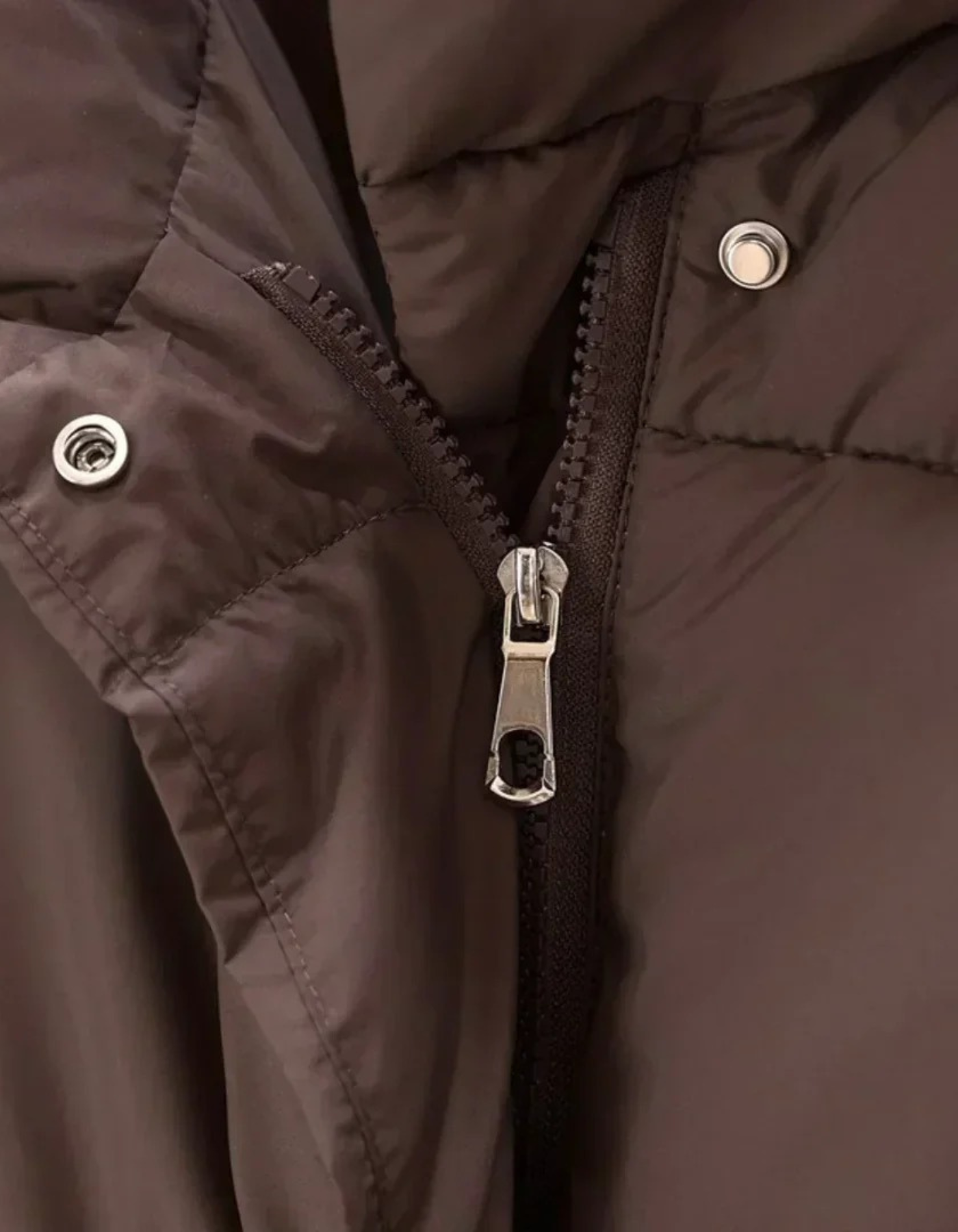 VALENTINA – CHAQUETA ACOLCHADA CON SILUETA ELEGANTE