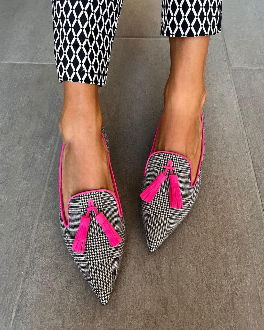 NADINE | ELEGANTES MOCASINES EN PUNTA CON CÓMODA BORLA