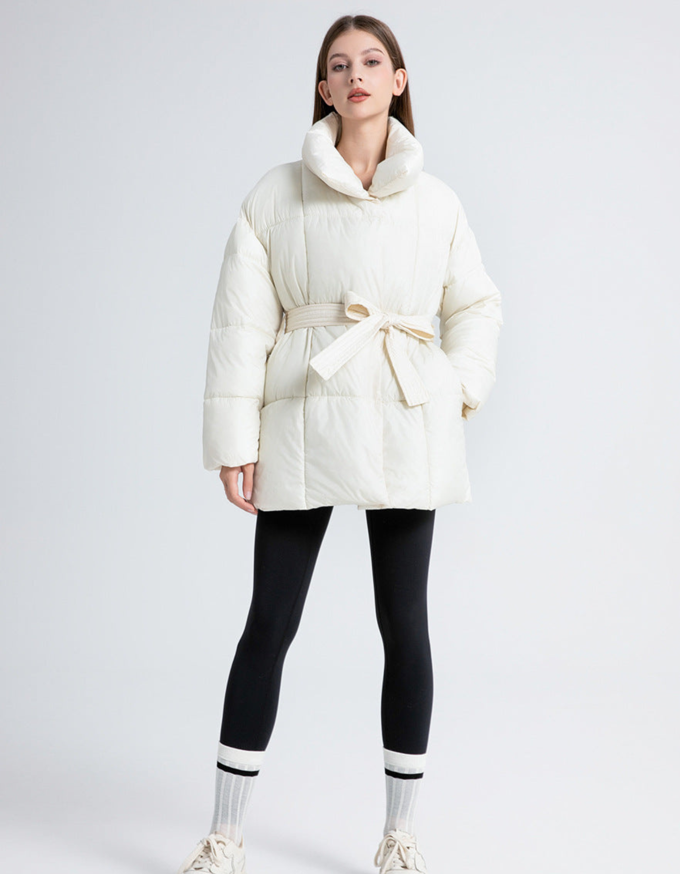 VALENTINA – CHAQUETA ACOLCHADA CON SILUETA ELEGANTE