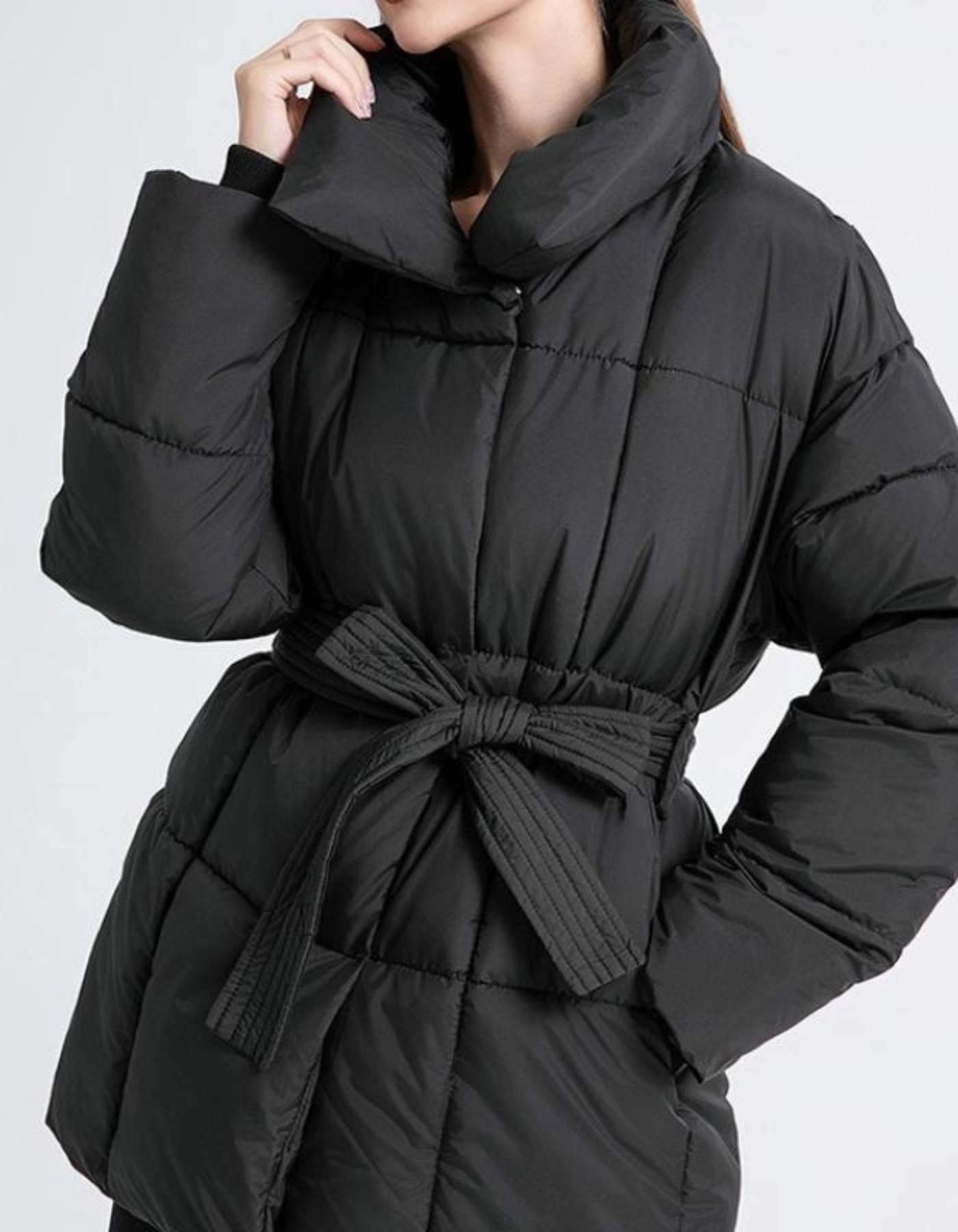 VALENTINA – CHAQUETA ACOLCHADA CON SILUETA ELEGANTE