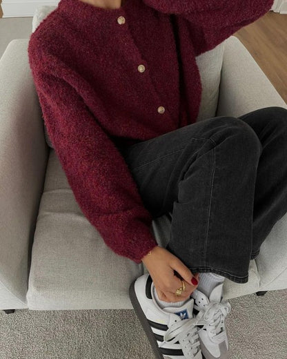 CARDIGAN ELEGANCE
