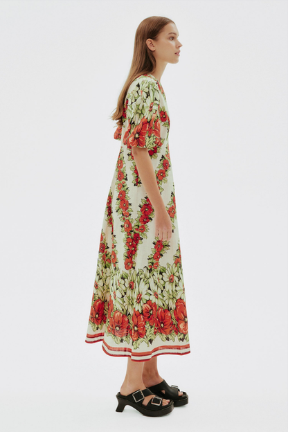 VESTIDO LARGO CON CUELLO REDONDO Y ESTAMPADO FLORAL EN COLOR ROJO AMAIA