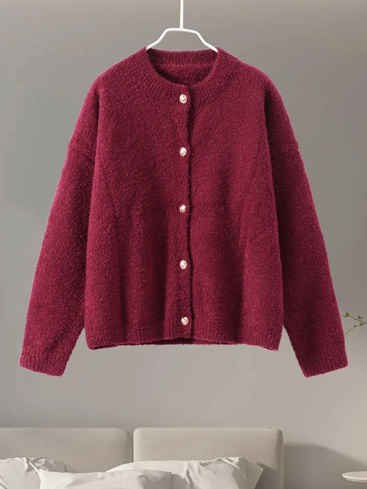 CARDIGAN ELEGANCE