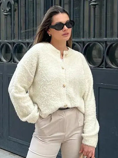 CARDIGAN ELEGANCE
