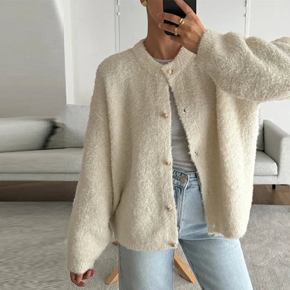 CARDIGAN ELEGANCE
