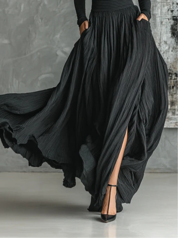 CONJUNTO NEGRO ELENA™ | CUELLO ALTO AJUSTADO Y FALDA PLISADA ELEGANTE