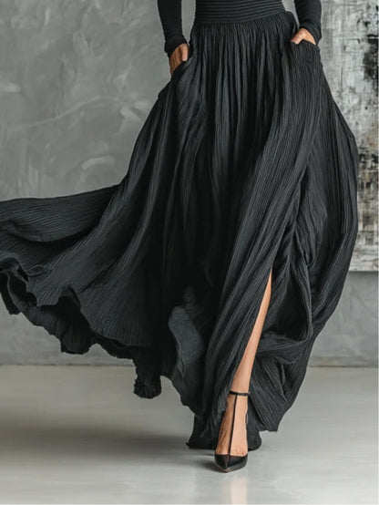 CONJUNTO NEGRO ELENA™ | CUELLO ALTO AJUSTADO Y FALDA PLISADA ELEGANTE