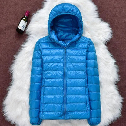 CHAQUETA ULTRA LIGERA CON CAPUCHA